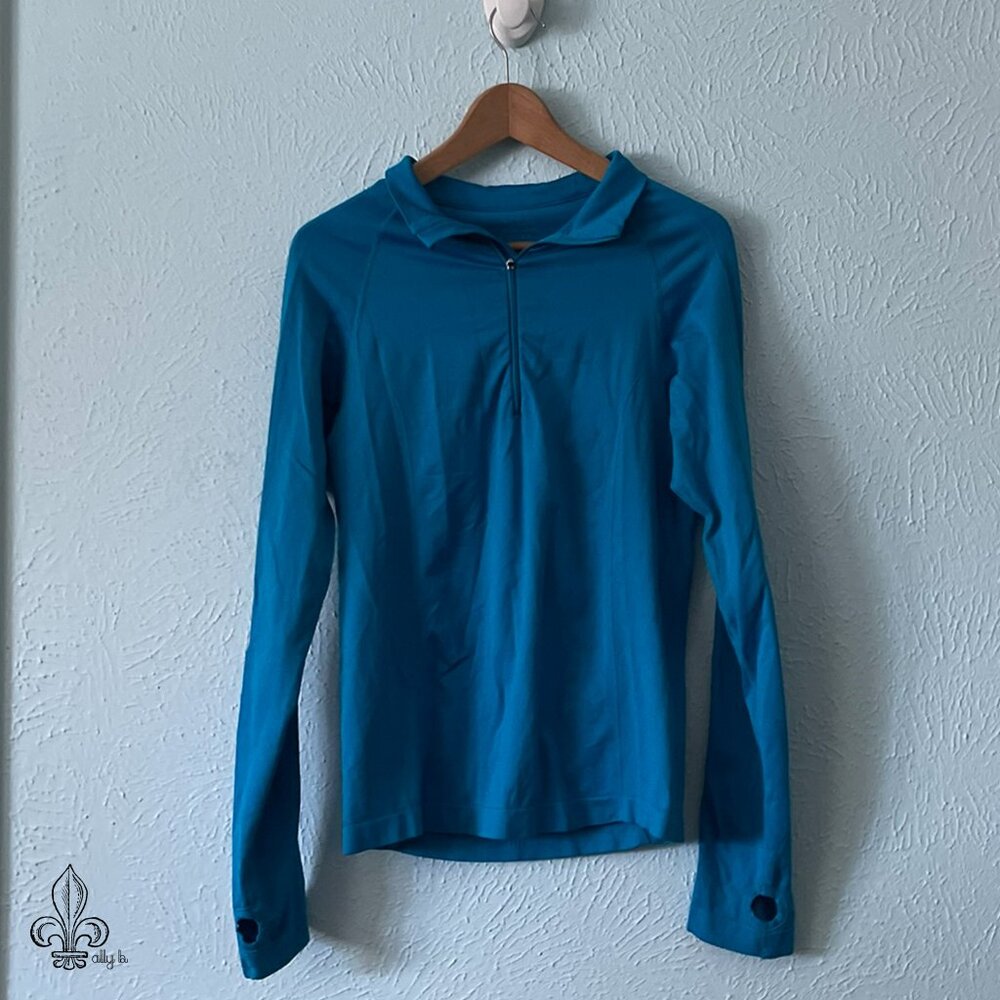 🌊Yummie Blue Long Sleeve 1/4 zip🌊